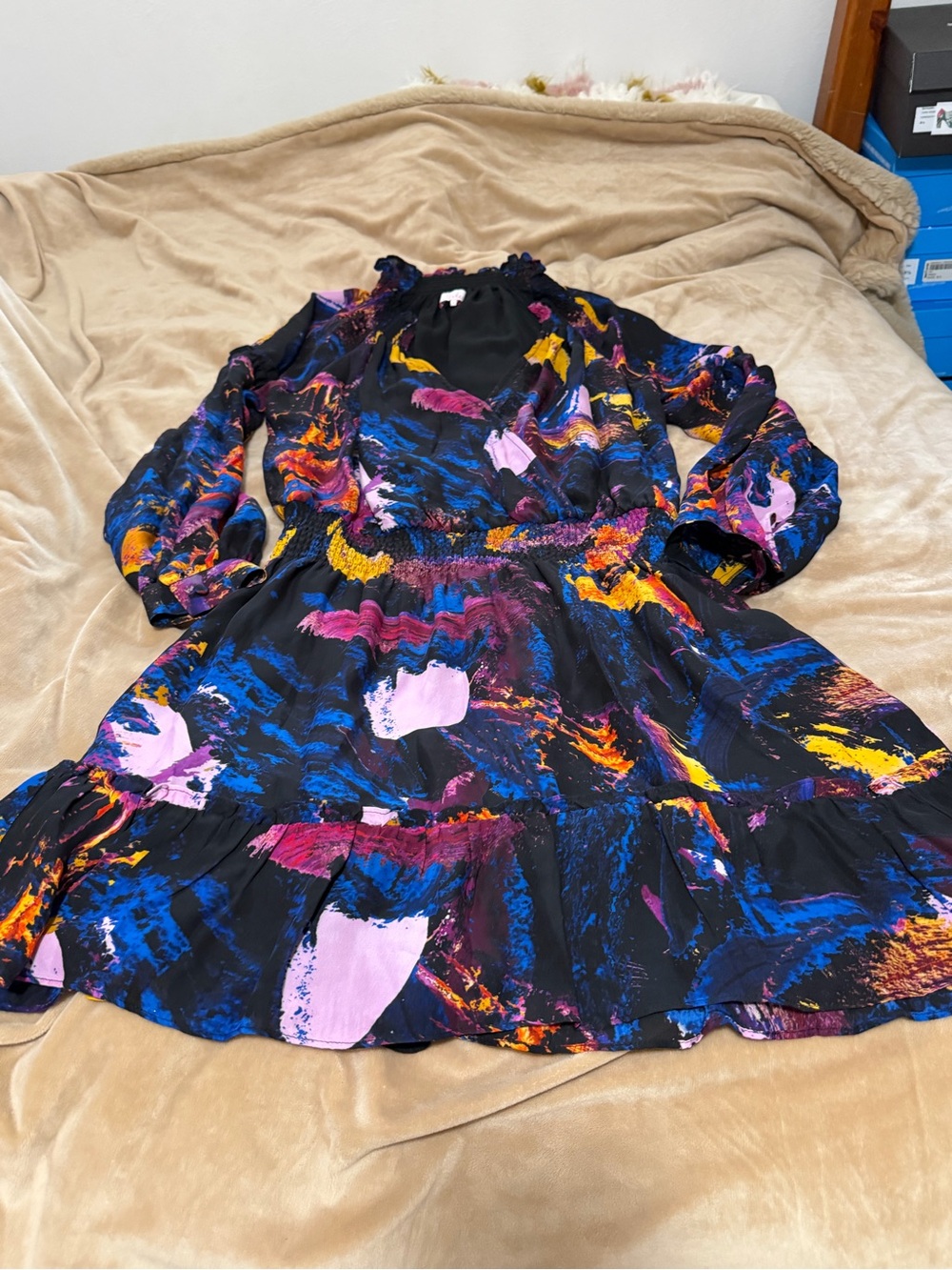 Parker Printed Silk Blend Long  Sleeve V-Neck Ruffled Waist Dress Women’s Medium